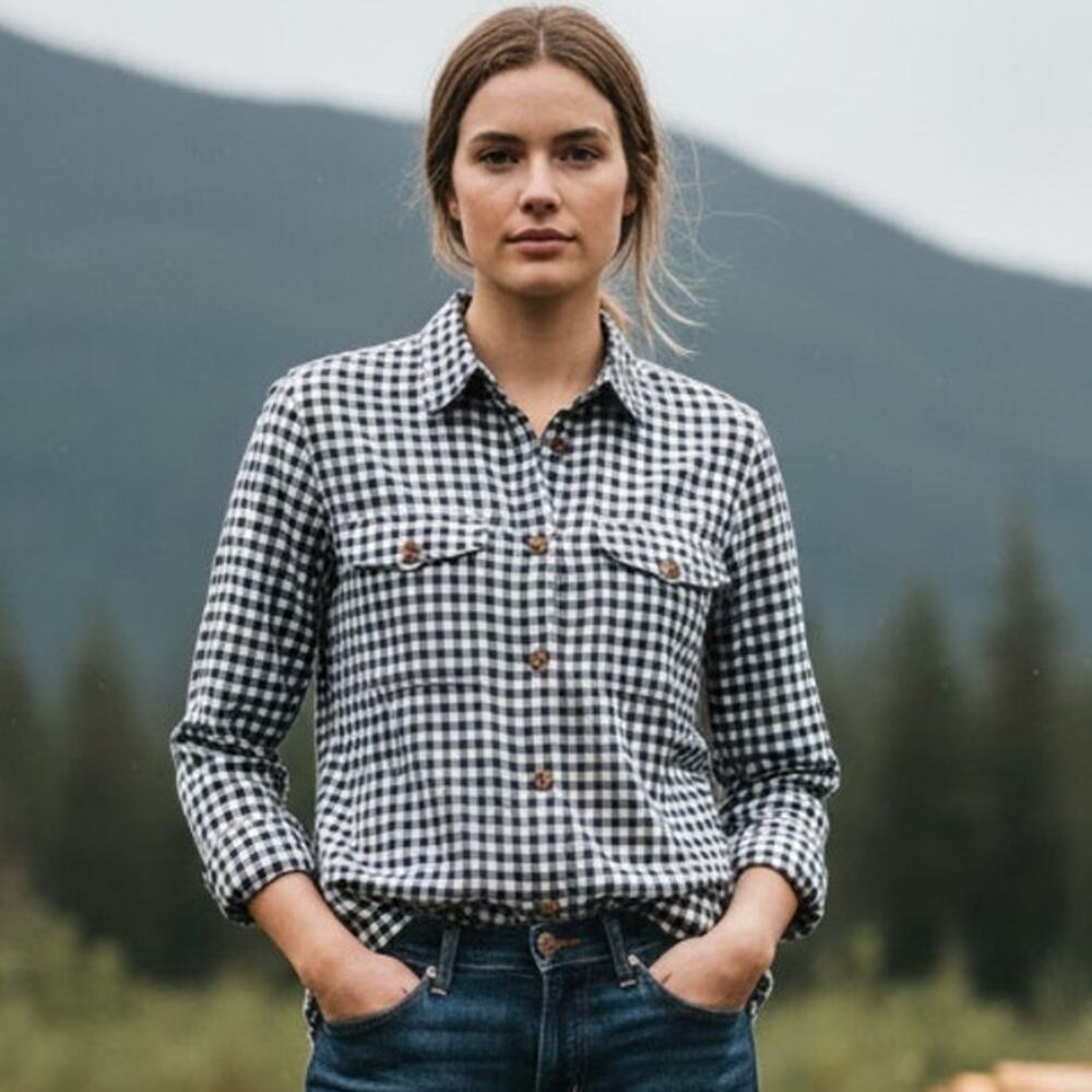 CC FILSON Co Button up Flannel Shirt White Black Gingham check sz M